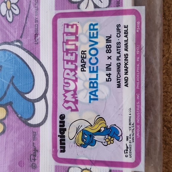 Vintage smurfette paper tablecloth 1982 - Picture 2 of 6